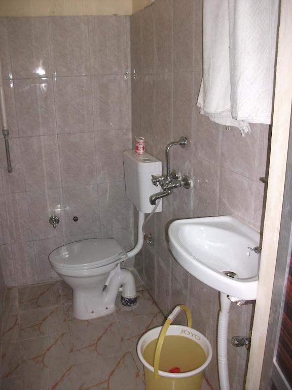Holy City Inn Varanasi Exterior foto